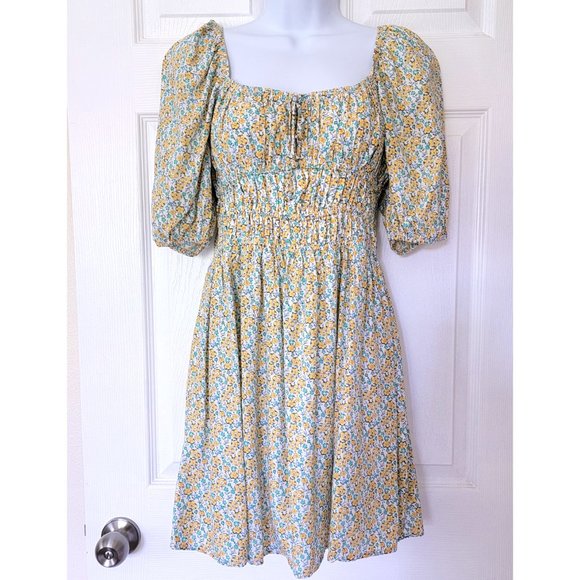 Faithfull the Brand Sylvie Mini Dress Sabinosa Floral Print in Luxe Rayon Fabric - Picture 4 of 7